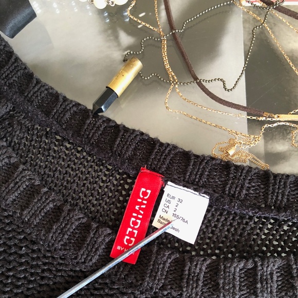 H&M Oversized Knit Sweater - Picture 2 of 5